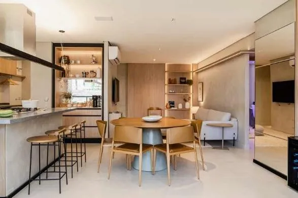 Viva no 17º Andar: 72m² com Vista Poente na Torre