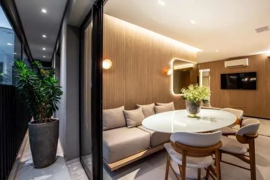 Nascente no 25º Andar: Unidade de 104m² com 3 Suítes e Vista Privilegiada!