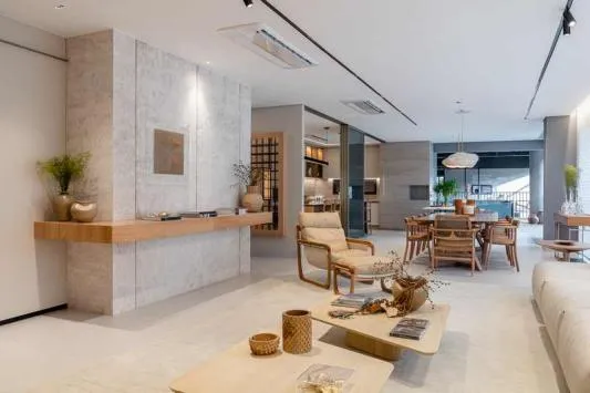 Viva o Pôr do Sol no 7º Andar: Apartamento de 215m² no Setor Oeste!