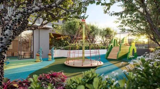 Viva a Exclusividade de uma Casa Terraço com 245m² no Setor Oeste!