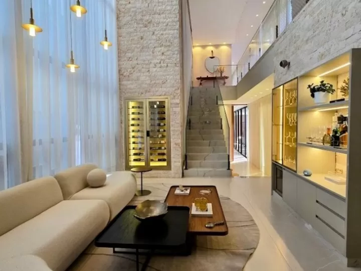 Sobrado 4 Suítes 464 m² Jardins Madri - Foto 2