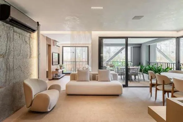 Charme e Conforto no 30º Andar: Seu Lar de 76m² no Itá Marista!