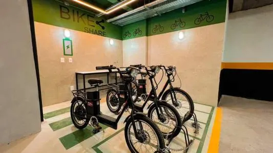 Modernidade e Conforto: Seu novo lar de 2 suítes no LIV Urban Marista!