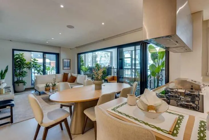 Miniatura Penthouse de Luxo: 168,83 m² com Vista Panorâmica no Alt 65!