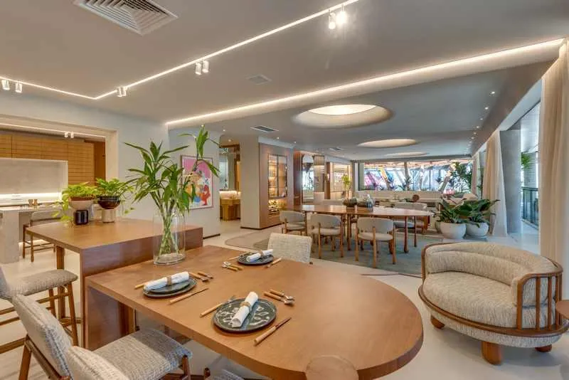 Viva no Topo do Marista: Apartamento de 352,58 m² no 30º Andar!