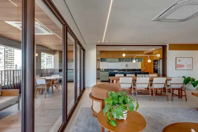 Luxo Pronto para Morar: Deck 23 Decorado com 262,46 m² no Setor Bueno!