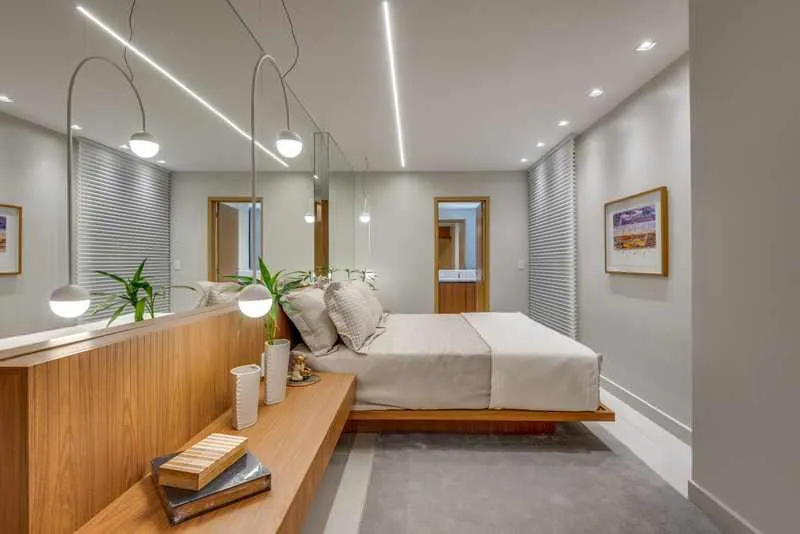 Vista Definitiva em Andar Alto: Seu Apartamento Padrão de 265,06 m² no Deck 23!