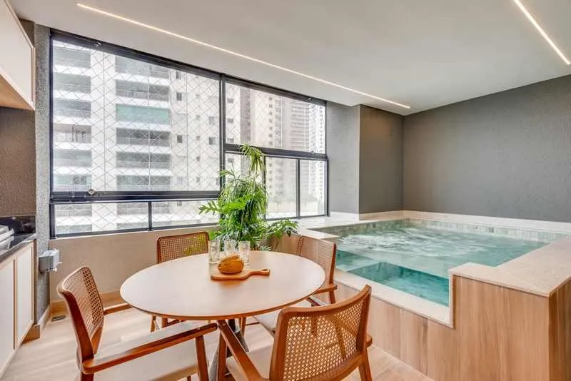 Penthouse de Luxo no Opus Gyro O2: 200,47 m², 3 Suítes e Vista Privilegiada!