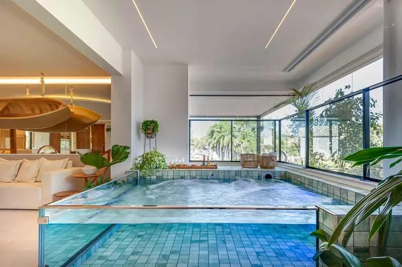 Apartamento de 2 Suítes com Piscina no Opus Gyro!