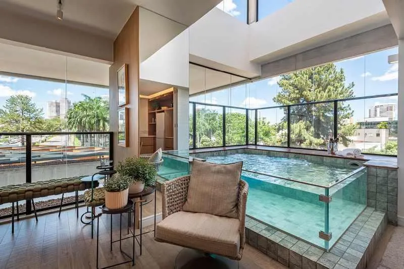 Opus Gyro Rooftop: Pool House de Alto Luxo com 129,25 m² e 3 Suítes no Marista!