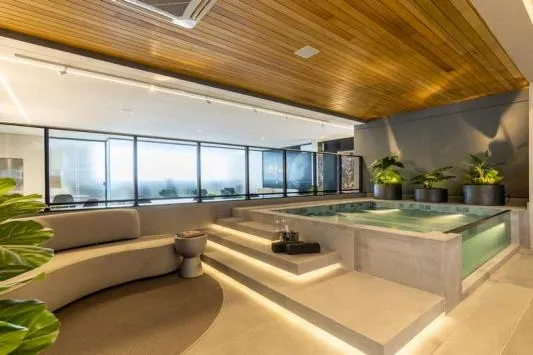 Viva com Vista Privilegiada no Marista: Unidade de 251 m² e 4 Suítes no City Ricardo

Paranhos!