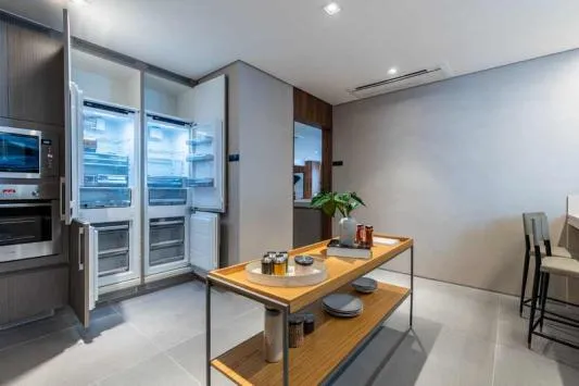 Apartamento de Alto Luxo nas Alturas: 253 m² e 3 Suítes no 21º andar do City Ricardo

Paranhos!
