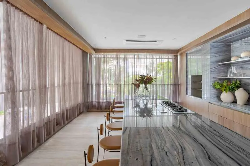 Exclusividade e Garagem Ampla: Apartamento de 348m² e 9 Vagas