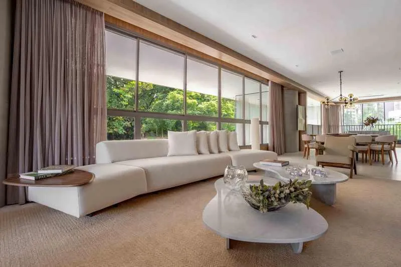 Requinte e Vista Panorâmica: Apartamento de 347m² no Setor Bueno