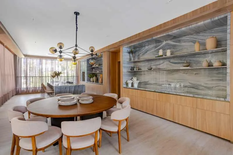 Espaço e Luxo nas Alturas: 351m² e 12 Vagas no City Park Palace