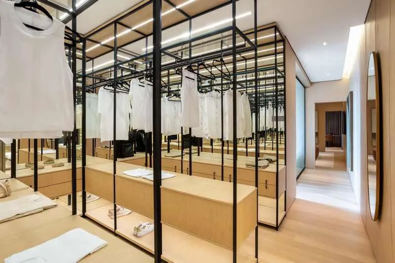 Viva o ápice do luxo no Setor Bueno: Unidade exclusiva de 278 m²!