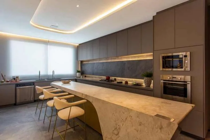 City 23 by Pininfarina: Sua Mansão Suspensa de 545,38 m² no Setor Bueno!